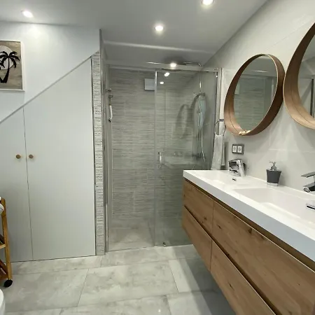 Apartman First Beachline Maritime Deluxe With Panorama-balcony In Sun Club