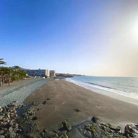 Apartman First Beachline Maritime Deluxe With Panorama-balcony In Sun Club *